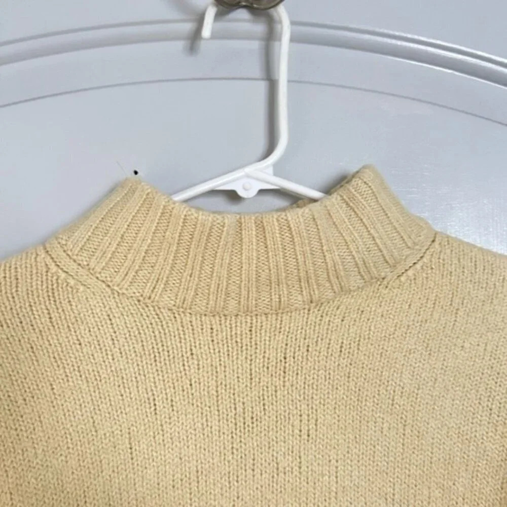 Aritzia Wilfred Free Knit Chunky Cropped Sweater 100% merino wool butter yellow - Picture 3 of 10